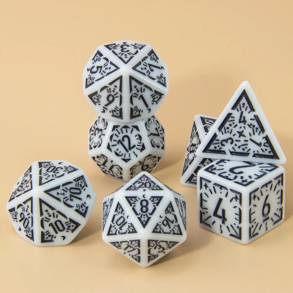 Набор многогранных кубиков DND, 7 шт. D4-D20, удивительные игровые кубики с гравировкой для сувенирных развлечений, ролевых игр, настольная игра