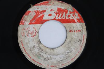 7-дюймовая пластинка PRINCE BUSTER - Закон Берка / Дезафинадо НЕТ PRINCE BUSTER Ямайский регги, ска и даб Б/У