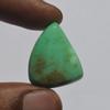 Кабошон из натурального хризопраза, 27 карат, размер 25x13 мм, треугольная форма, изготовление ювелирных изделий, ремесло