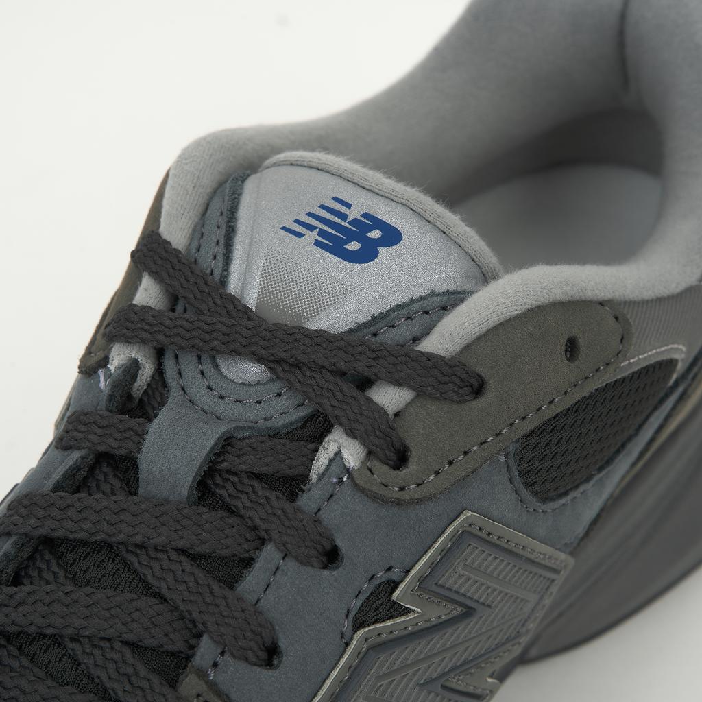 New Balance 2010 Tornado Выцветший черный Унисекс Кроссовки Коричневый U20107Z3