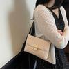 Buckle Closure Chain Crossbody Shoulder Bag Sweet Raffia Woven Women Sling Bag Solid Color Lightweight Beach Travel Purse