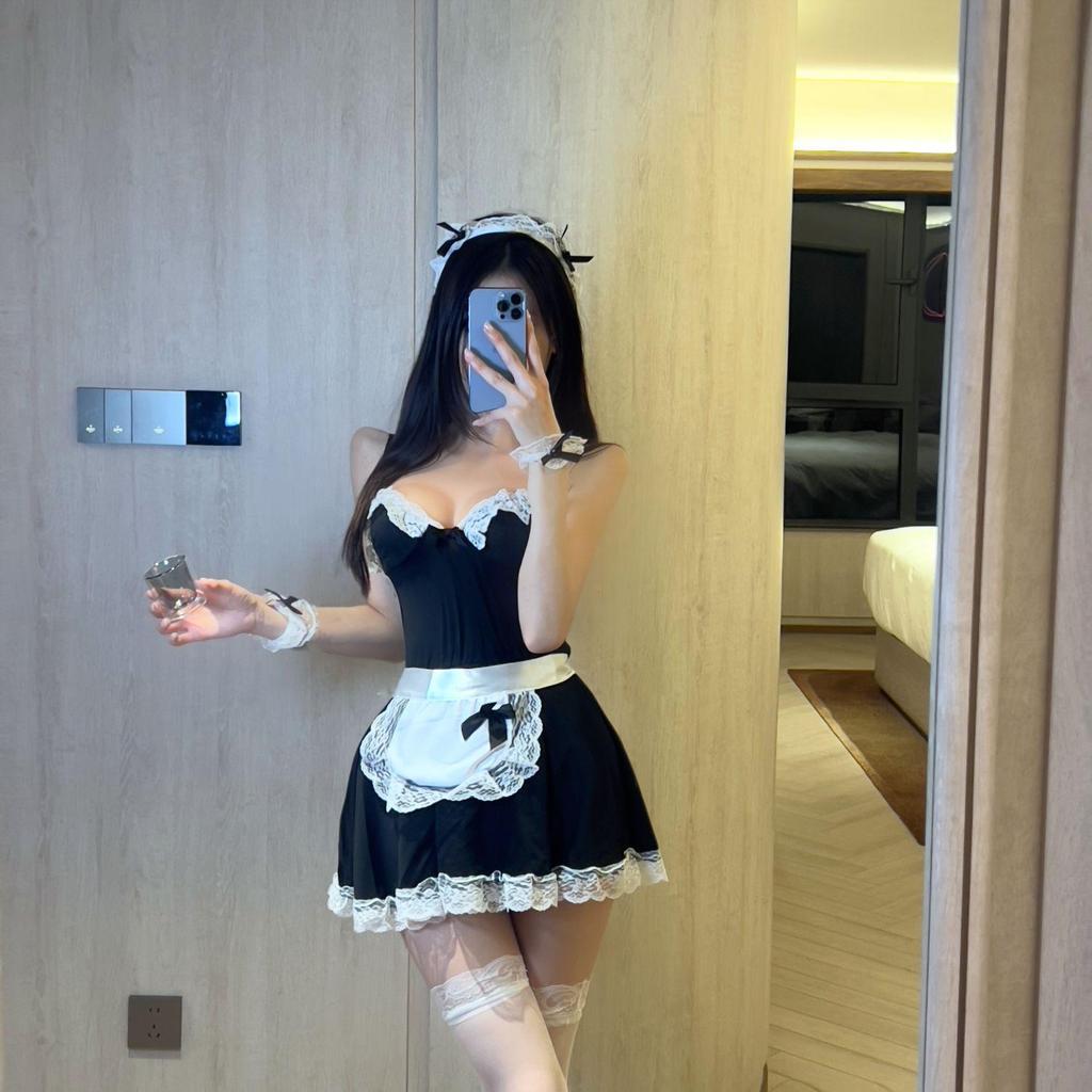 Сексуальный костюм горничной с глубоким V-образным вырезом, галстуком-бабочкой и шнуровкой