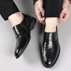 Модный бренд Деловая обувь для мужчин Формальные лоферы Платье Оксфорды Мужская свадебная обувь Модная кожаная обувь Элегантная мужская плоская