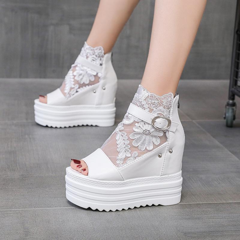 Модные сандалии на толстой подошве в стиле феи для женщин, летние каблуки толщиной 12 см, с модной пляжной обувью