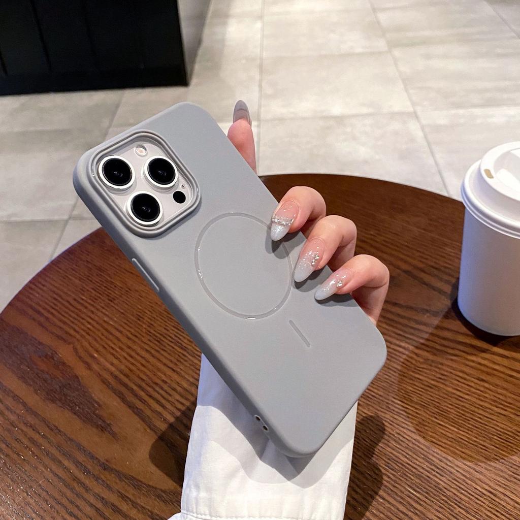 Подходит для iPhone17 ProMax Тонкое кольцо Магнитная адсорбция Чехол для телефона Матовый Apple 16 Силиконовый Противоударный 15 Защитный чехол