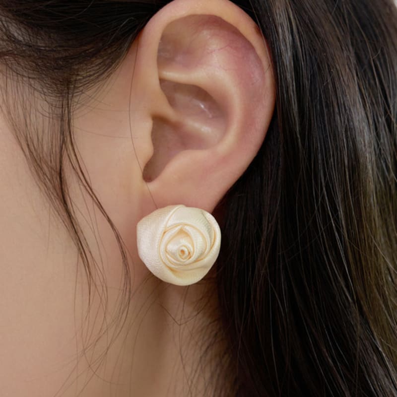 ФАНТАСТИЧЕСКАЯ ПЛАНЕТА серьги бутоны роз (2colors)