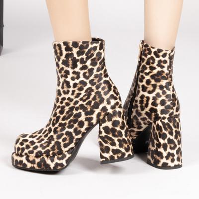 Сексуальные женские ботильоны на платформе, леопардовые короткие туфли, новинка 2025, модные осенне-зимние мотоциклетные ботинки на высоком блочном каблуке для женщин