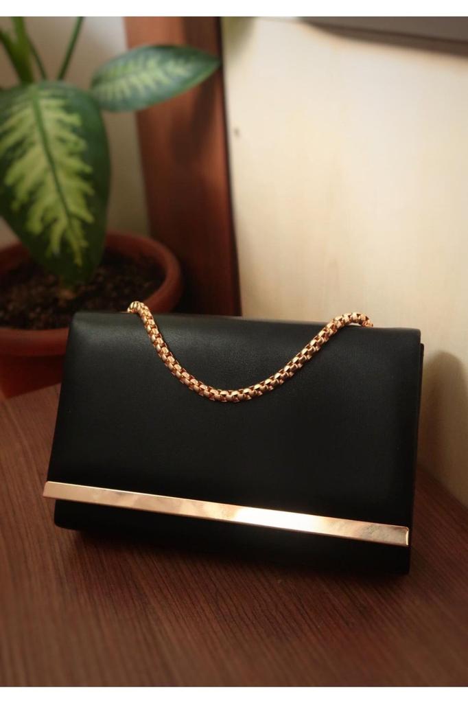 Women's Stylish and Useful Evening Dress Bag Women's Black Metal Lath Detailed Luxury Chain Shoulder Bag