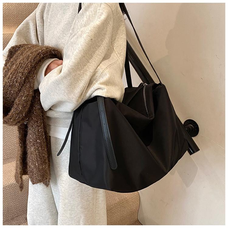 IELGY Ladies Tote Bag Commuter Large Capacity Autumn Winter Shoulder Messenger Bag