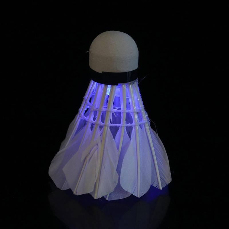 2024 1 шт. Освещение для бадминтона Темная ночь Цветное светодиодное освещение Спортивное бадминтонное освещение Точечный волан Аксессуары для волана