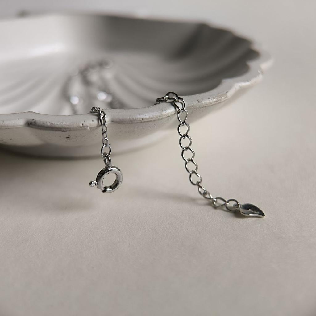 Серебряный браслет с фианитами, вес изделия 1,85 гр (2186977)