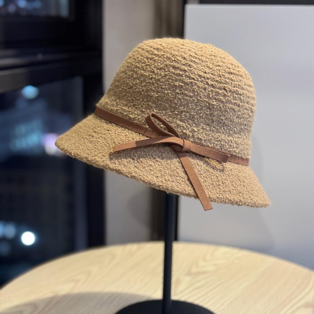 New women's fisherman hat, popular online, autumn and winter Korean version, warm knitted cashmere hat, stylish and face-slimming bucket hat