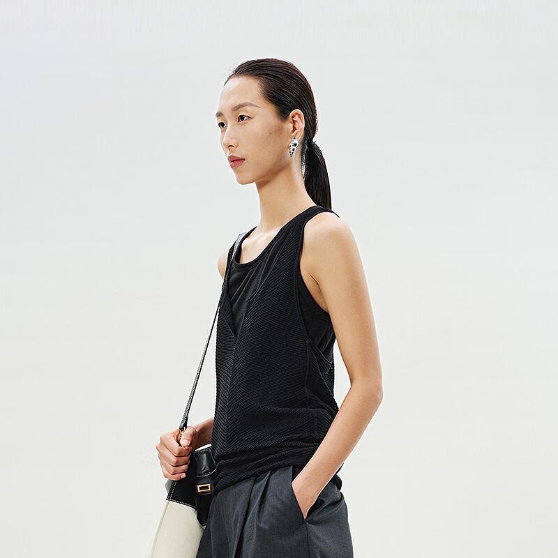 КОМПЛЕКТ ЛЕТНЕГО ТРИКОТАЖНОГО ТОПА С КРУГЛЫМ ВЫРЕЗОМ ПРИЛЕГАЮЩЕГО СИЛУЭТА