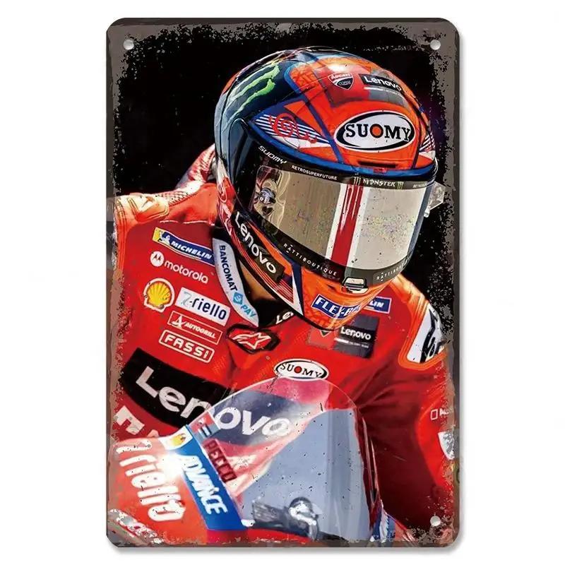 Хисун Металлическая табличка Винтажная Мотогонщик MotoGP Металлическая жестяная табличка Ретро Мотоциклетные гонки Железная живопись Настенное искусство Классический Мотоциклист Декоративная табличка f