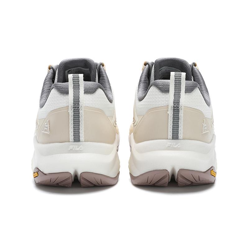 Fila Дышащие Универсальные Прочные Низкие Функциональные Ботинки для Активного Отдыха Женские Ботинки Молочно-Белый Закатно-Желтый A12W431203FGC