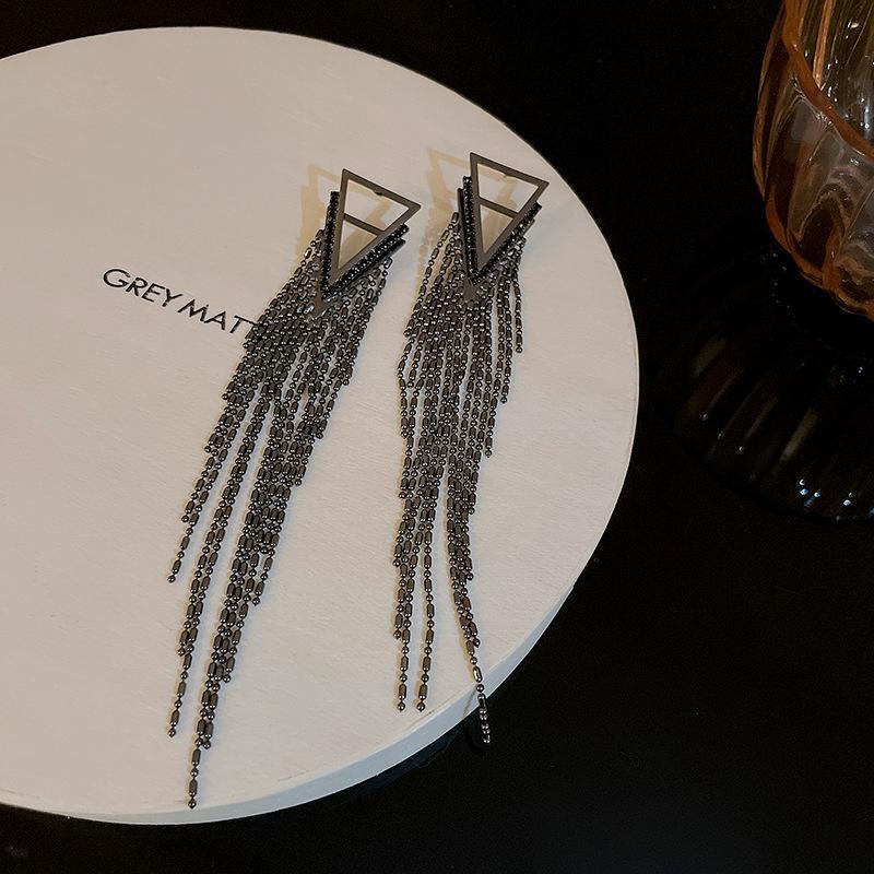 Серебряные игольчатые треугольные серьги с кисточками, инкрустированные стразами, модные яркие элегантные темпераментные женские легкие роскошные длинные серьги YSL