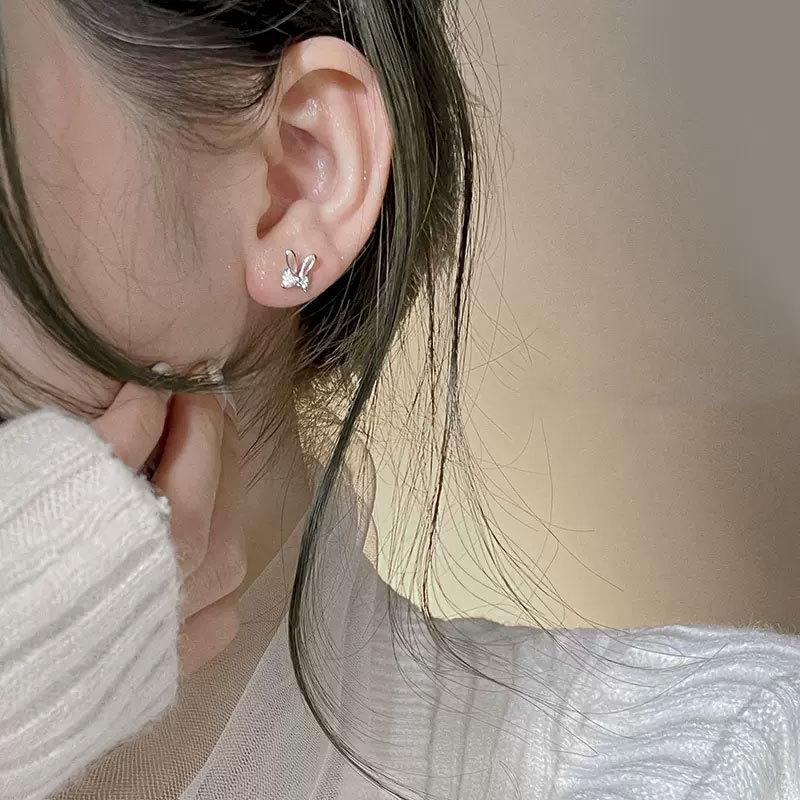 Серьги в виде кролика для женщин с маленькими и изысканными высококачественными новогодними серьгами Niche