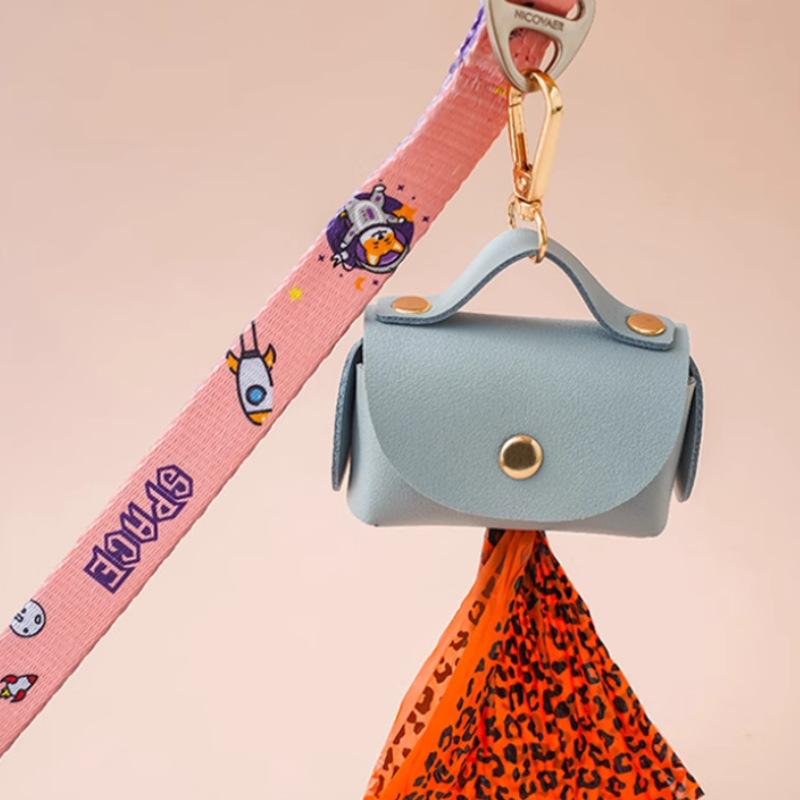 Стильный держатель для сумки для домашних животных из искусственной кожи, держатель для сумки для какашек для домашних животных с диспенсером для сумок для собак, портативная сумка для собачьих какашек, органайзер, принадлежности для домашних животных