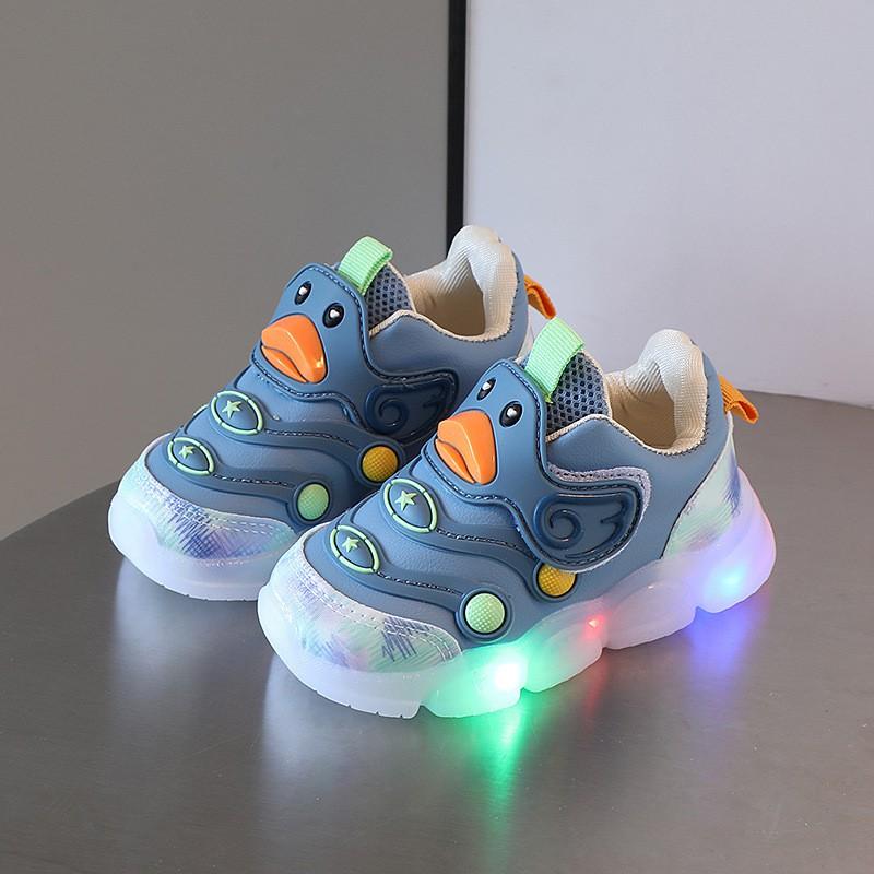 Baby Light-Up Sneakers Toddlers Soft Sole Breathable Mesh Walking Shoes With Cartoon Design