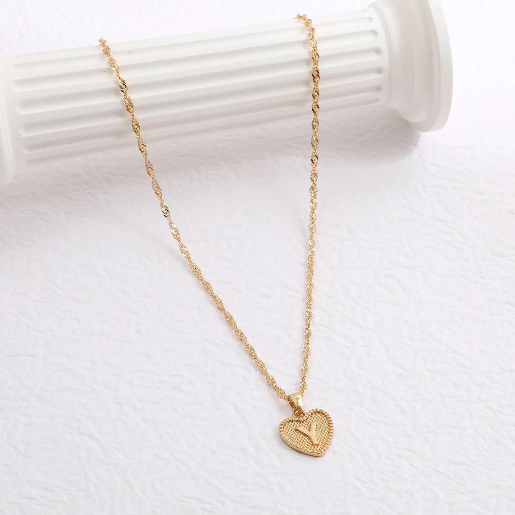 A-Z 26 Initials Name Necklaces Heart Pendant Letter Alphabets Necklace for Women 2023 Female Choker Chains Jewelry Trendy Gifts