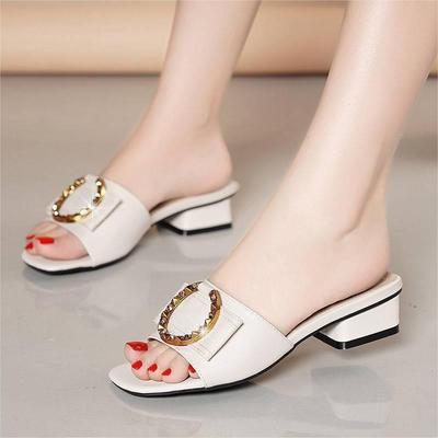 Тапочки импортные женские 2025 новая мода корейская версия сандалий из мягкой кожи средний каблук ins tide одно слово перетащить верхняя одежда