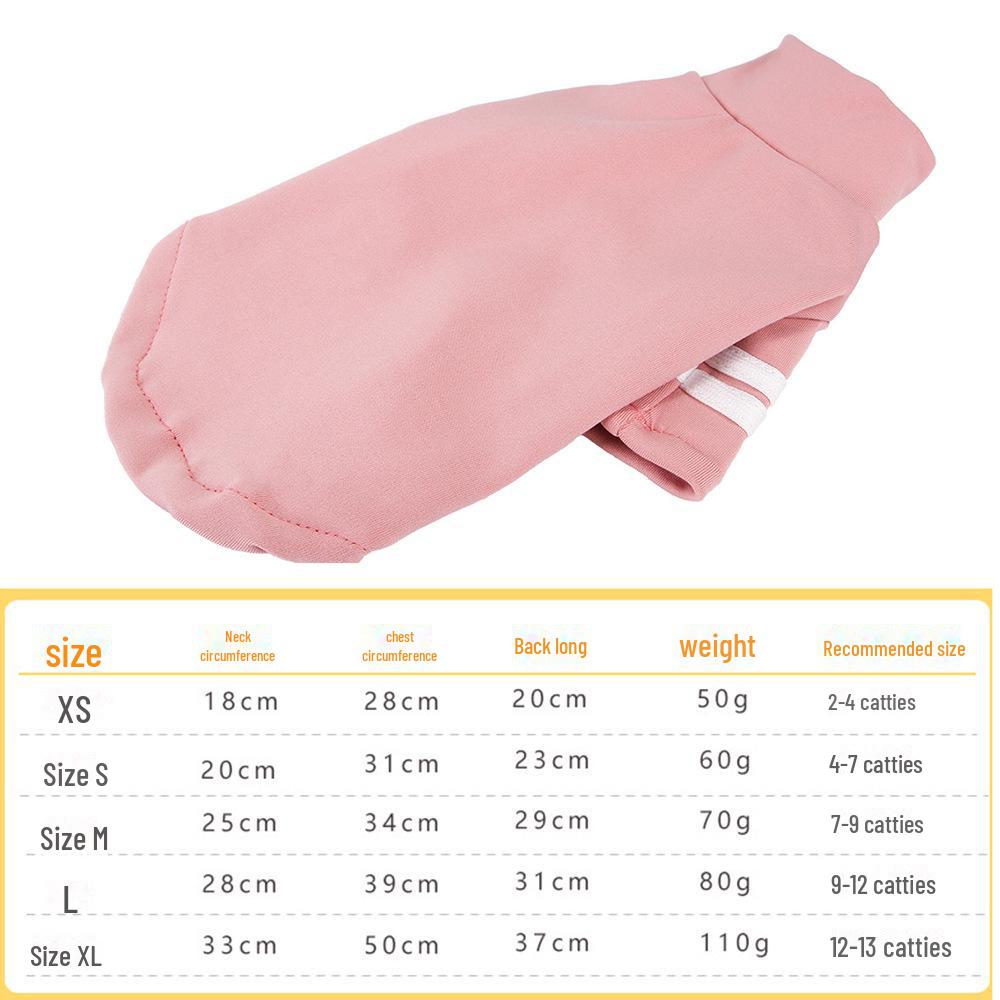 T предлагает широкий ассортимент мягкой и плотной осенней и зимней одежды для собак мелких и средних размеров.