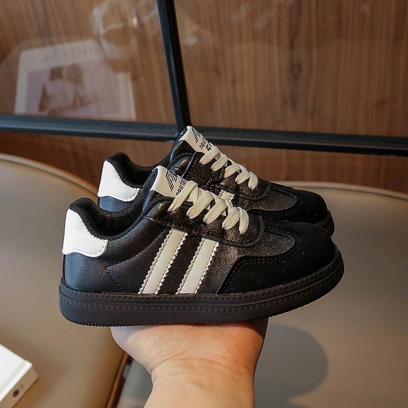 Корейские студенческие кроссовки весна-осень 2024 года — стильная универсальная повседневная спортивная обувь для девочек