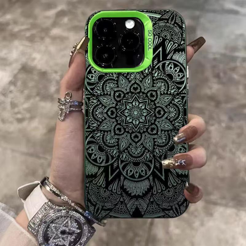 Retro Totem Floral Pattern iPhone Case for Apple 14/15 Pro/16/17 Air, High-End Design