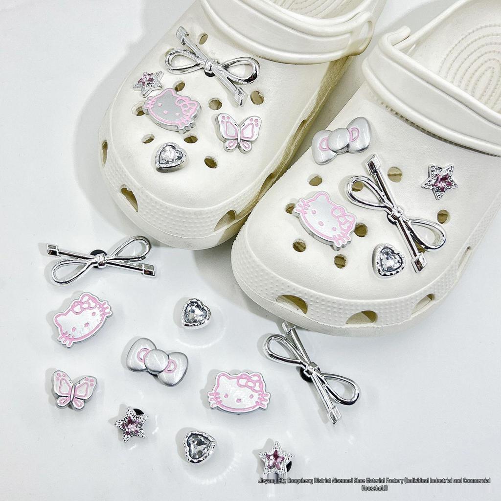 Cute Cartoon Shoe Charms: Kids' Croc Accessories, 3D Snap-On Flower Decorations for Boys & Girls