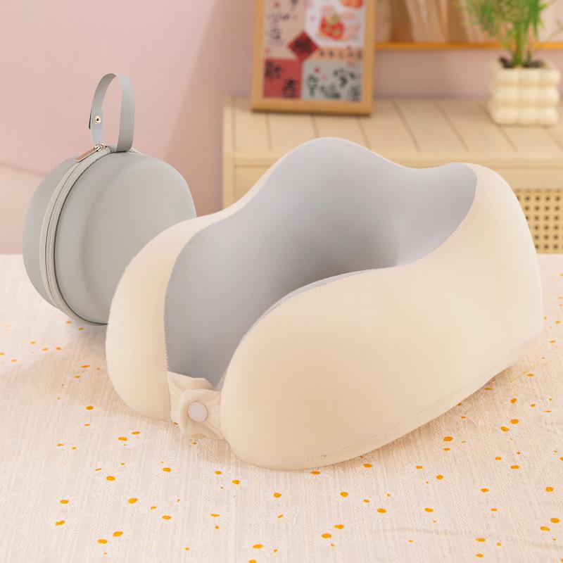 Дорожная подушка из пены с памятью U-образной формы с компактным хранением и поддержкой шеи с двумя выступами