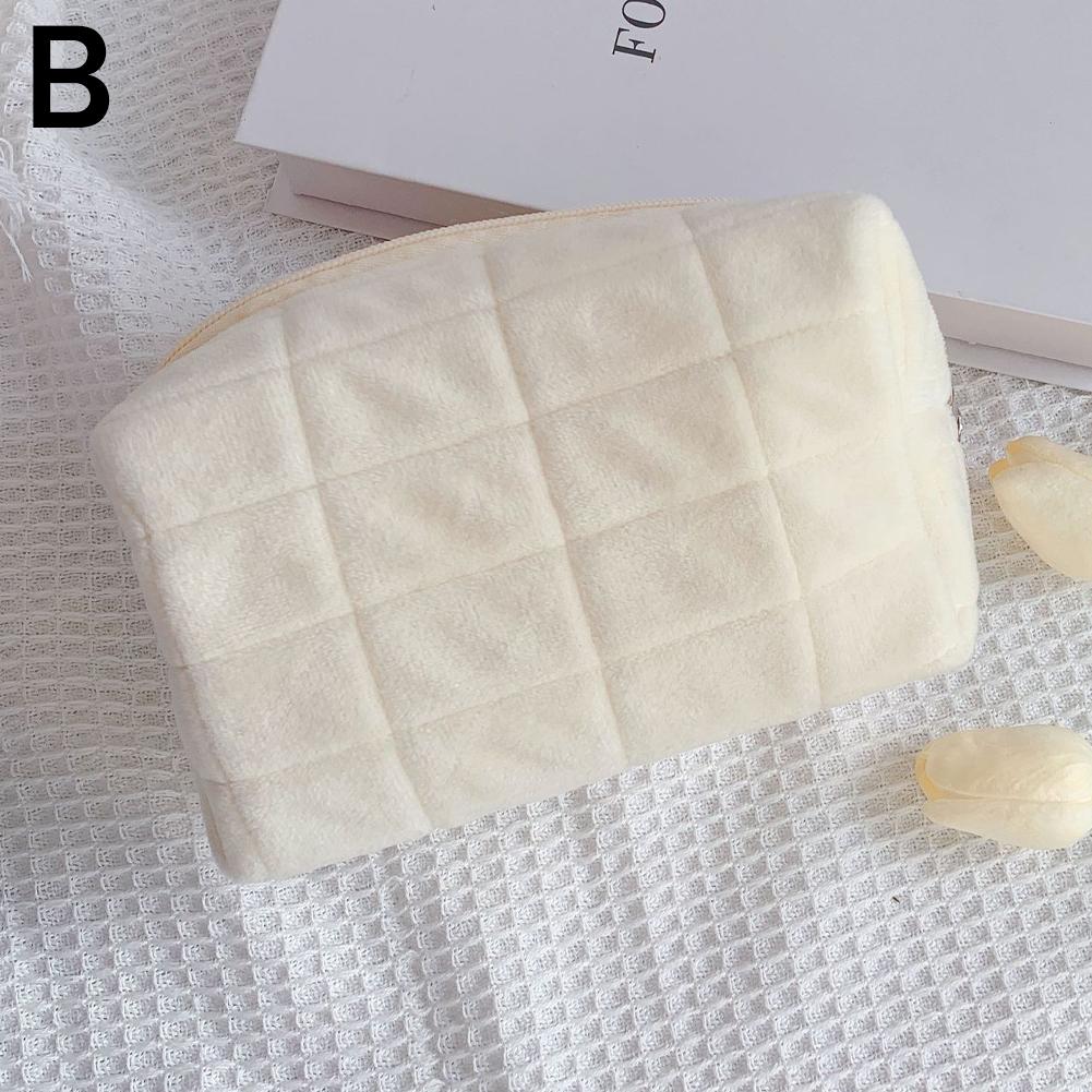 Solid Fur Cosmetic Storage Bag Large Capacity For Women Makeup Organizer Handbag Portable Travel Make Up Toiletry Punch