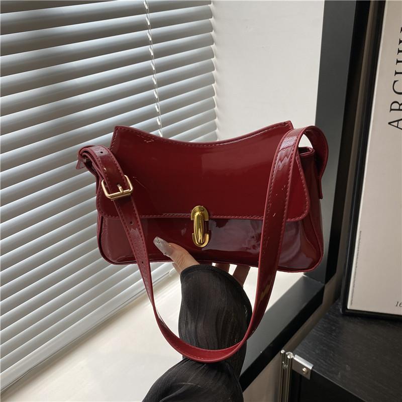 Сумка подмышку женская осенняя новая высококлассная ретро сумка-седло популярная на плечо сумка-мессенджер