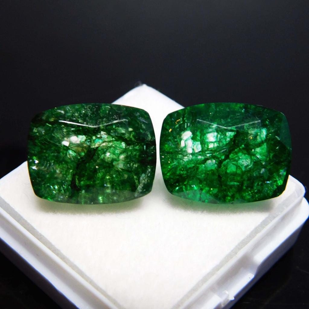 Natural Green Muzo Emerald 19.6ct Cushion Cut Certified Loose Gemstone