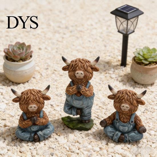 Yoga Pose Animal Figurines Highland Cow Resin Figurine, Farmhouse Style Overalls Statues, Waterproof Meditation Sculptures Garden Ornament for Indoor