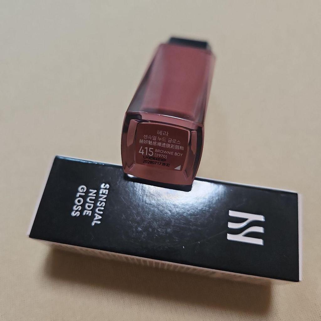 [Б/У] HERA Блеск для губ 415 BROWNIE BOY Felix