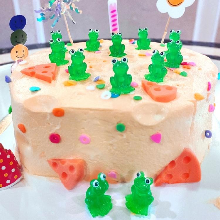 15 шт. Светящиеся фигурки лягушек Зеленые смолы Миниатюрные фигурки животных Игрушка для садового ландшафта и украшения домашнего стола