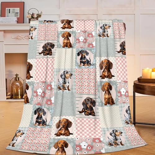 Dachshund cartoon pattern blanket cute dog printed flannel blanket color 130*150cm