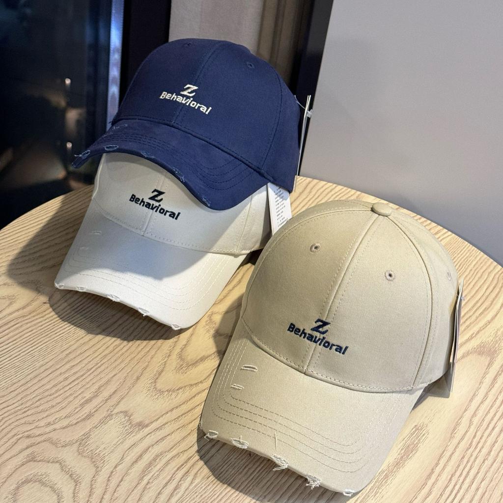 New versatile embroidered letter soft-top baseball cap for women and couples, makes the face look smaller and the head circumference appear larger,