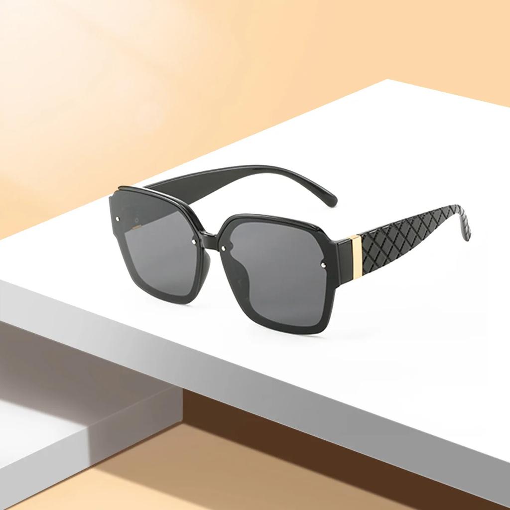 High Quality Retro Oval Metal Sun Glasses for Women Men Luxury Fashion Female Sun Glasses Unisex Stylish Shades UV400