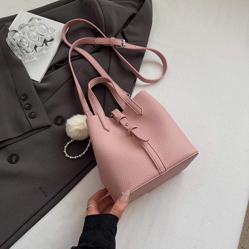 Niche Simple Portable Vegetable Basket Bag Women's 2025 Autumn New Commuter Large-capacity Shoulder Crossbody Bucket Bag