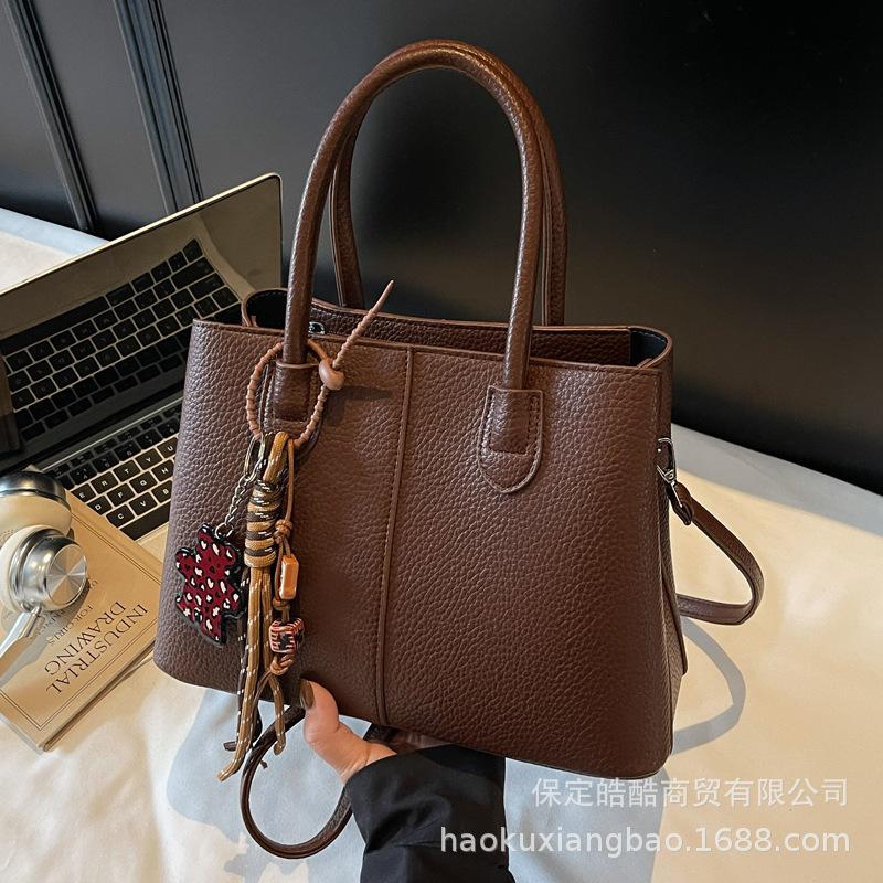 Ретро сумка женская осень-зима 2025 новая универсальная повседневная на плечо, сумка-мессенджер, премиальная текстура, портативная сумка-тоут