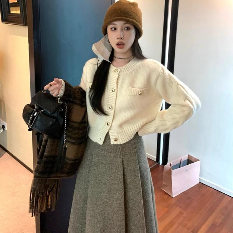 Autumn New Round Neck Solid Women's Sweater Jacket Fashion Winter Long Sleeve Casual Knitted Cardigan Women Elegant Slim Fit Warm Cardigans Tops 24847