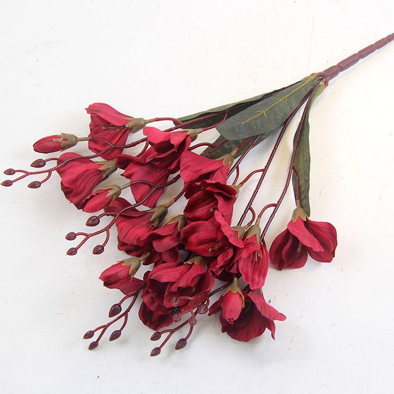 Elegant Realistic Faux Magnolia Silk Floral Bouquet For Wedding Decorations