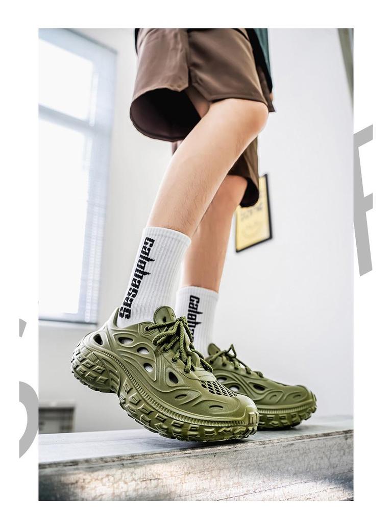 Men's Summer Outdoor Thick-Soled Non-Slip Heel-Covering Sandals with Unique Cushioning Feel