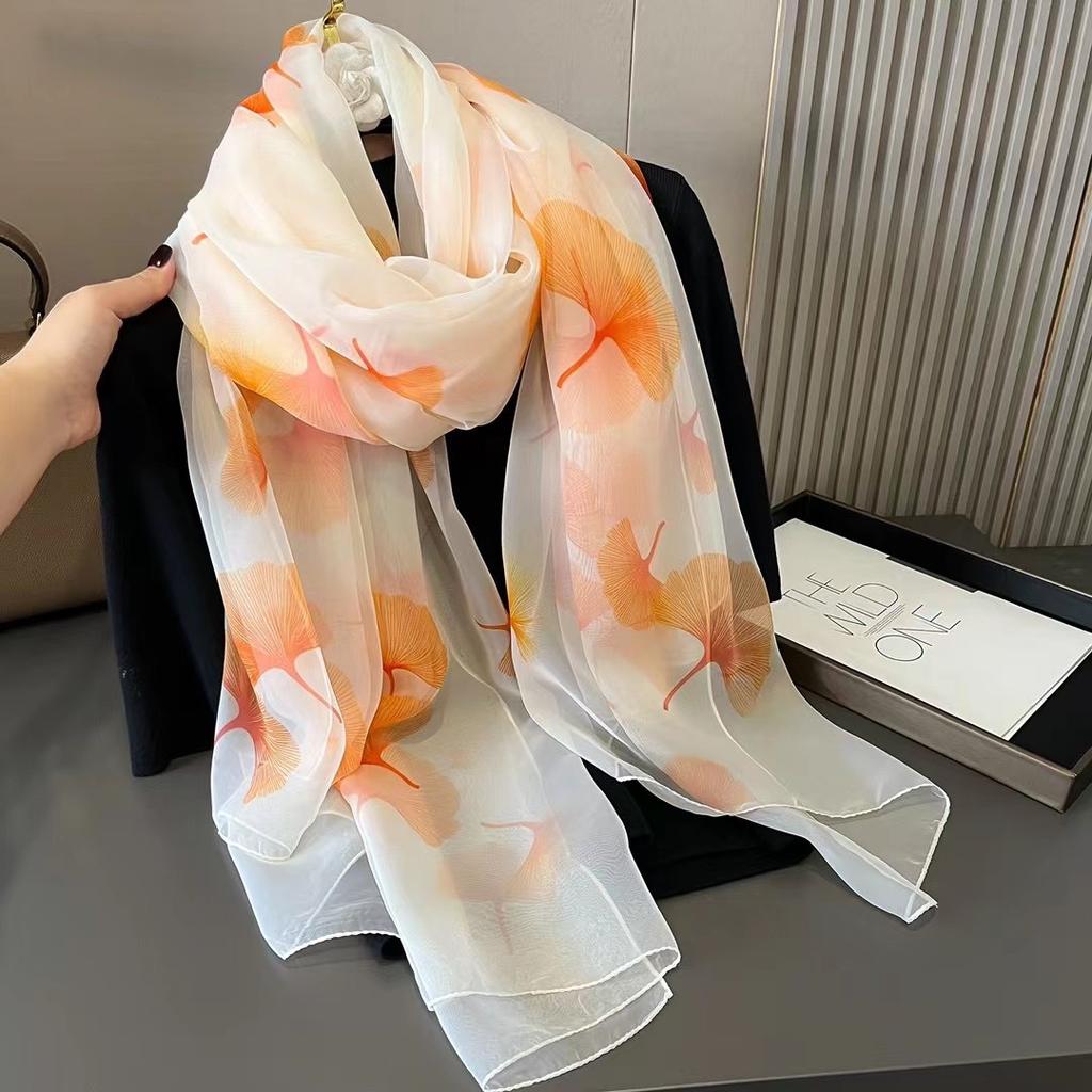 Scarf for Women New Spring and Autumn Big Scarf Fashionable and Versatile Warm Scarf Fashionable Sunscreen Shawl for Mother