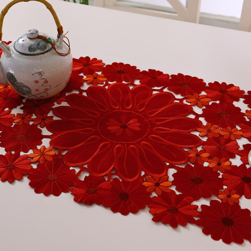 Christmas Embroidered Table Runners Luxury Poinsettia Holly Table Runner For Coffee Desk Xmas Placemat Decorations