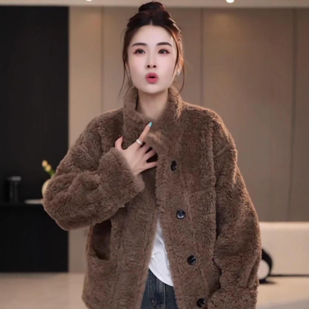 2024 Women's Reversible Leather & Fur Lambswool Coat – Fashionable Winter Jacket