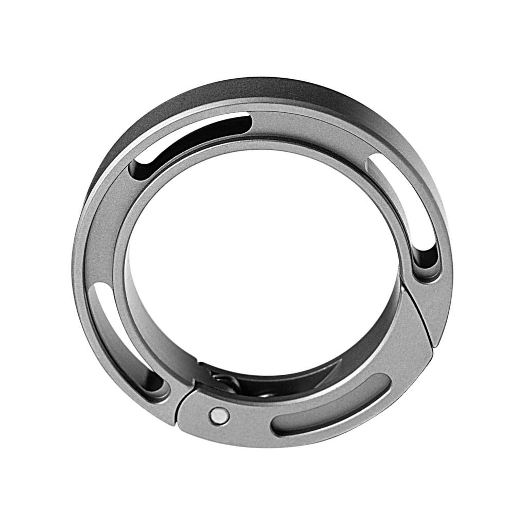 Брелок для ключей из титанового сплава для переноски рюкзака, маленькие круглые кольца для хранения ключей AntiLost