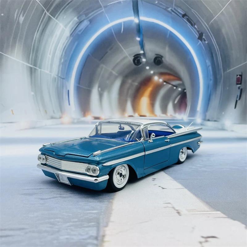 Jiada 1:24 1961 Chevrolet Impala Classic car simulation Alloy collection car model for children's birthday gifts31