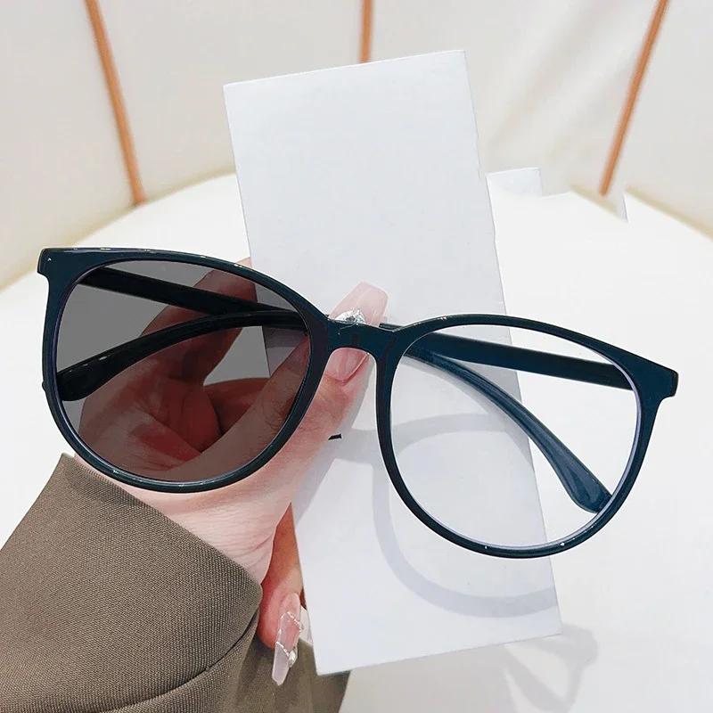Outdoor Smart Photochromic Reading Glasses Women Fashion Round Far Sight Presbyopia Eyeglasses Men Intelligent Sunglasses 0+4.0